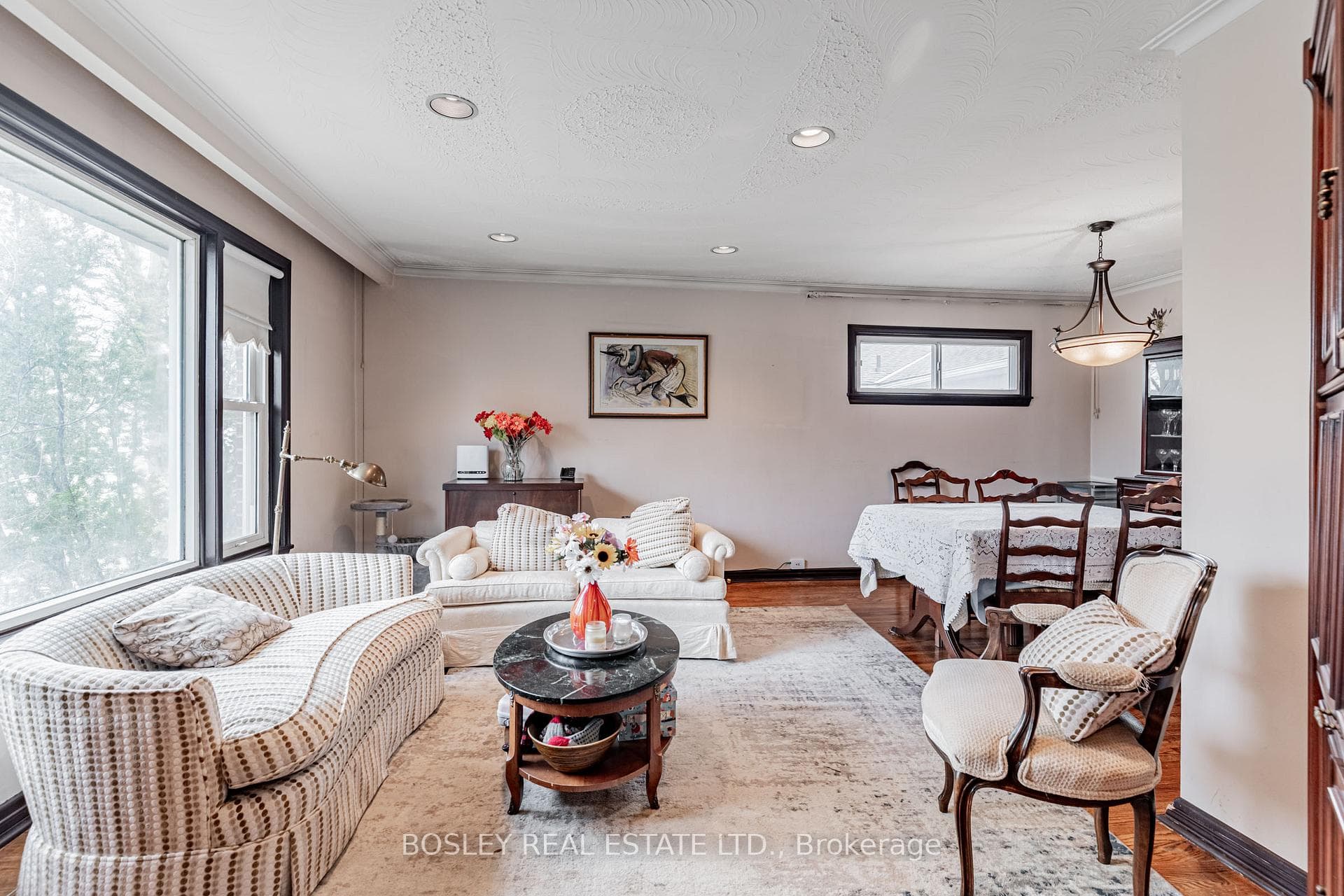 41 Bainbridge Avenue photo 4