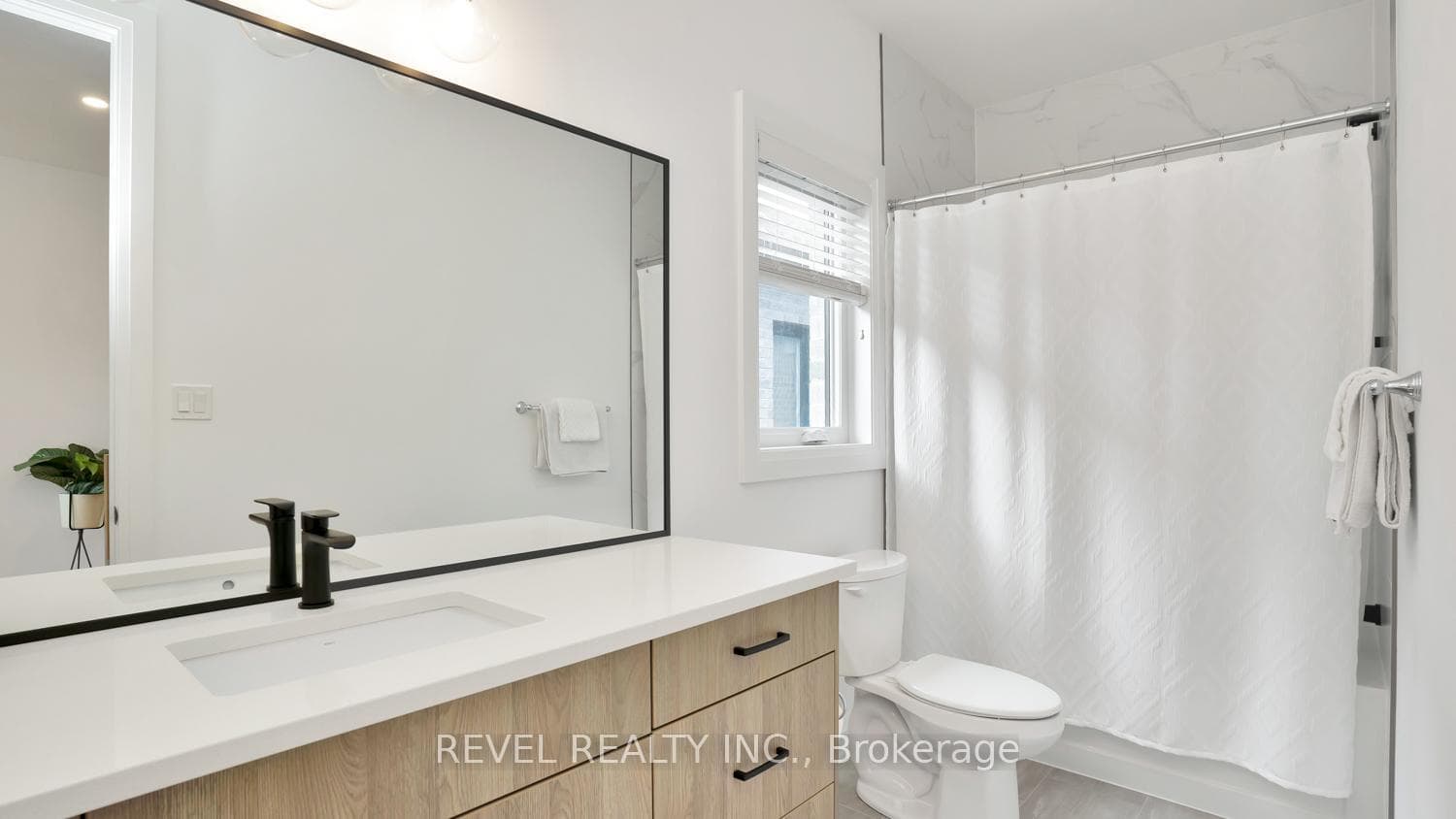 383 Daventry Way Unit 70 photo 10