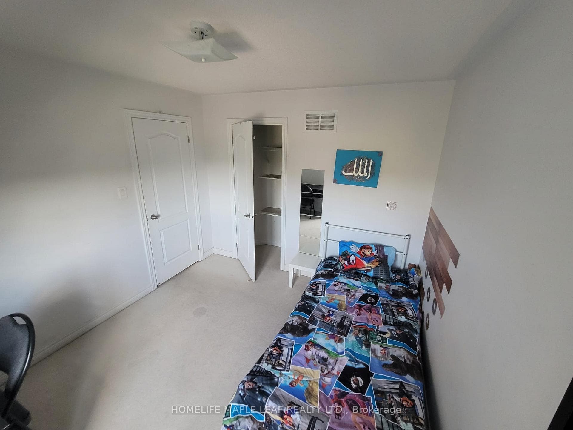 19 Vanwood Crescent photo 27