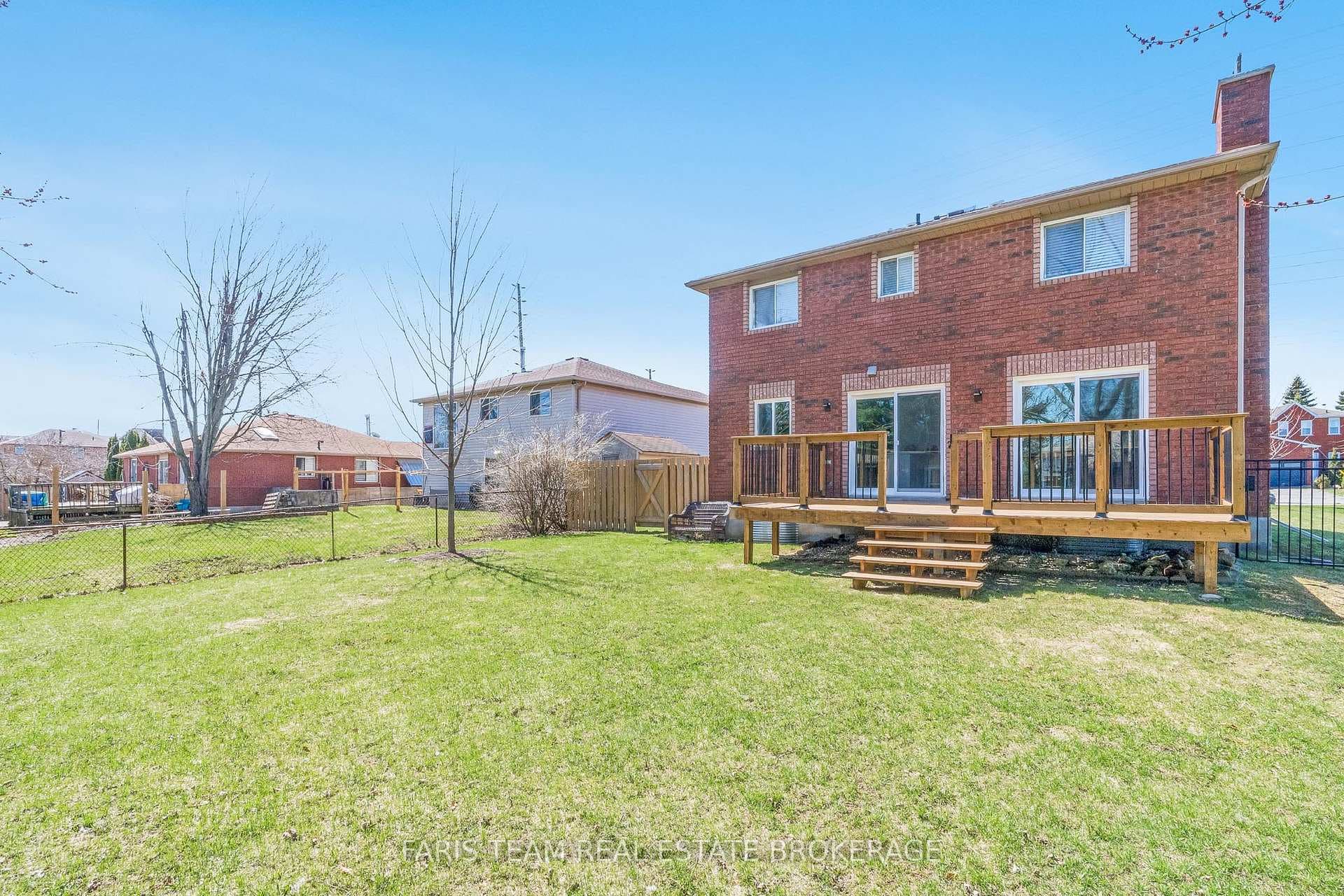 409 Anne Street photo 43