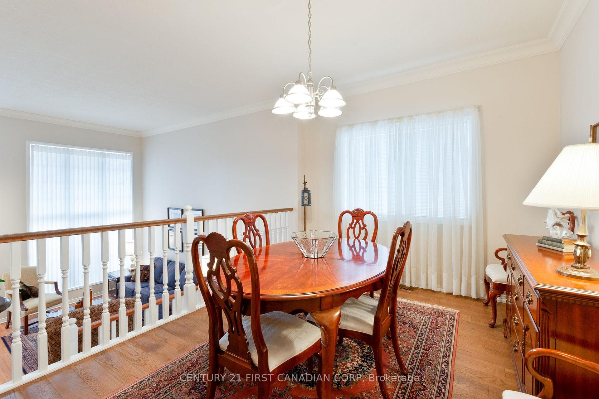 54 Willow Crescent photo 12