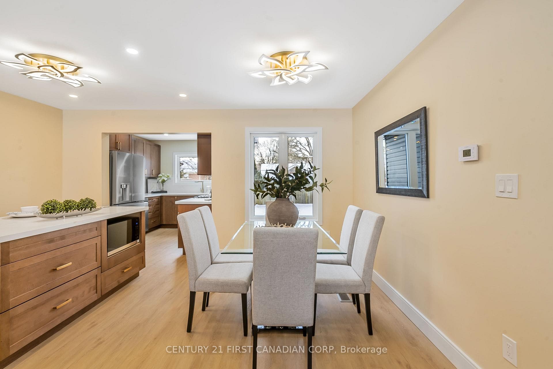 375 Colville Boulevard photo 8