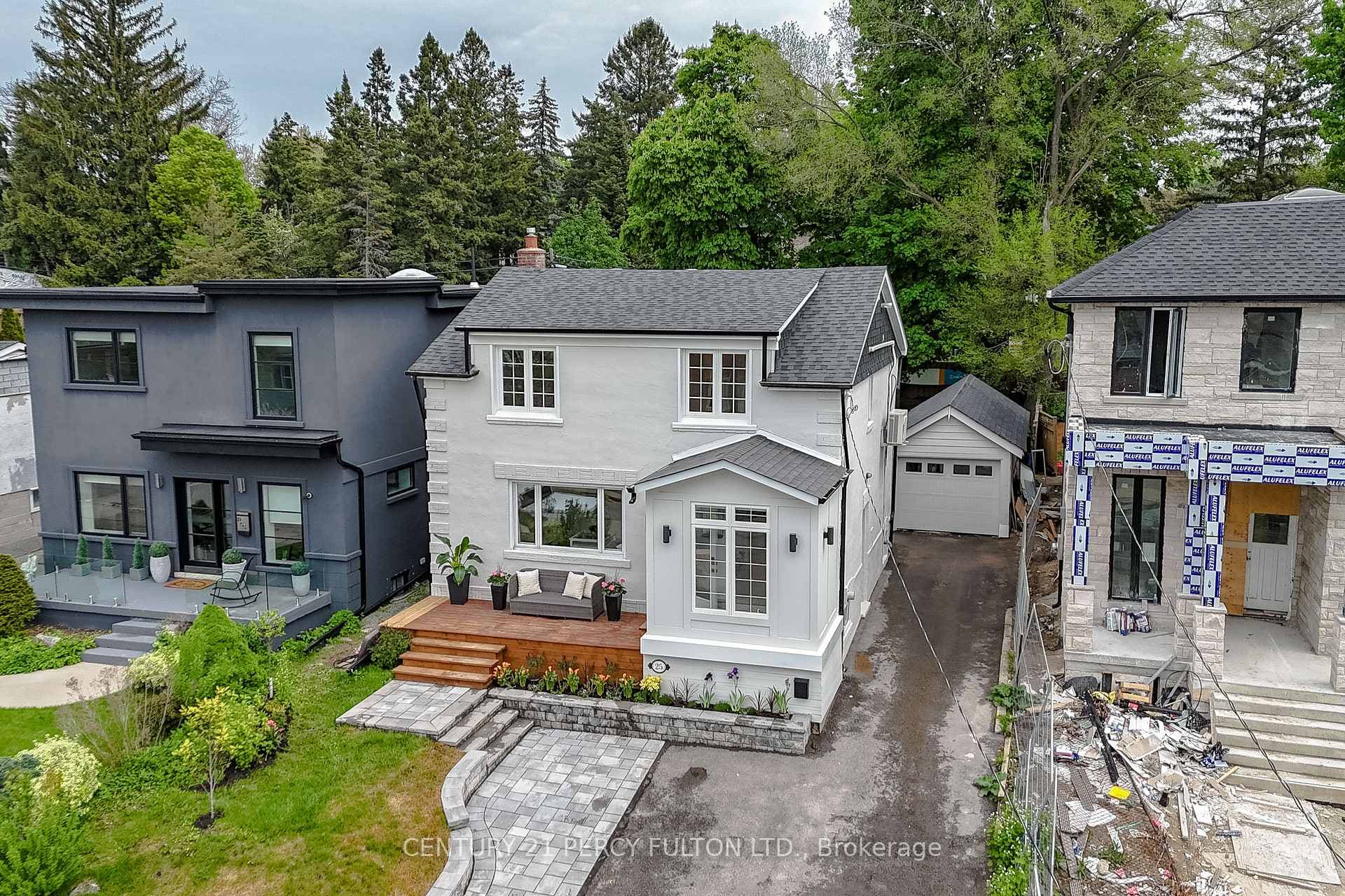 25 Thatcher Avenue photo 3