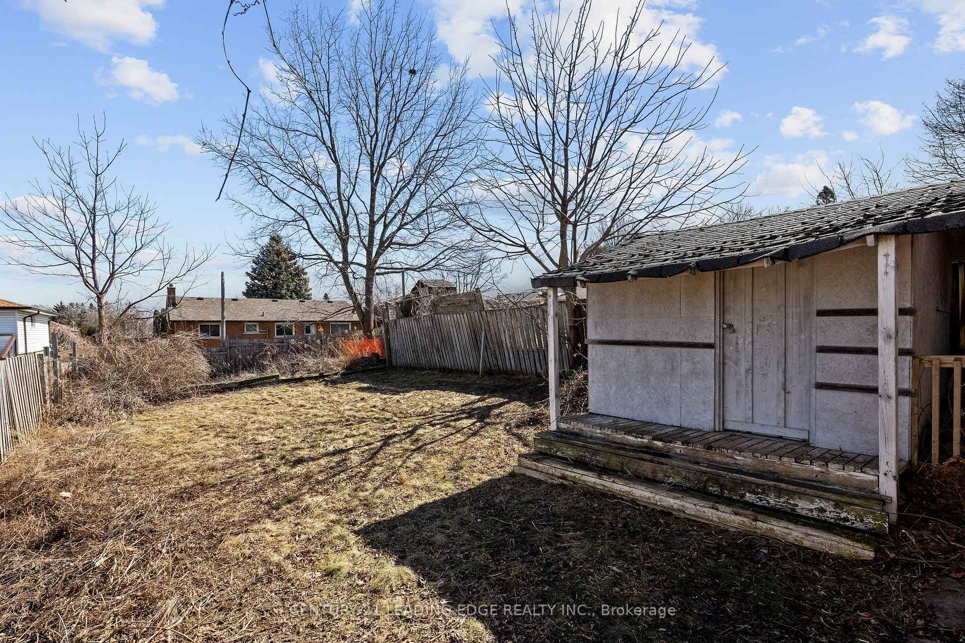 331 Oshawa Boulevard photo 39