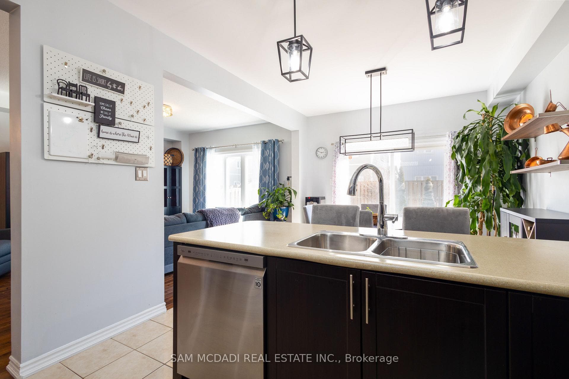 105 Anderson Road photo 12