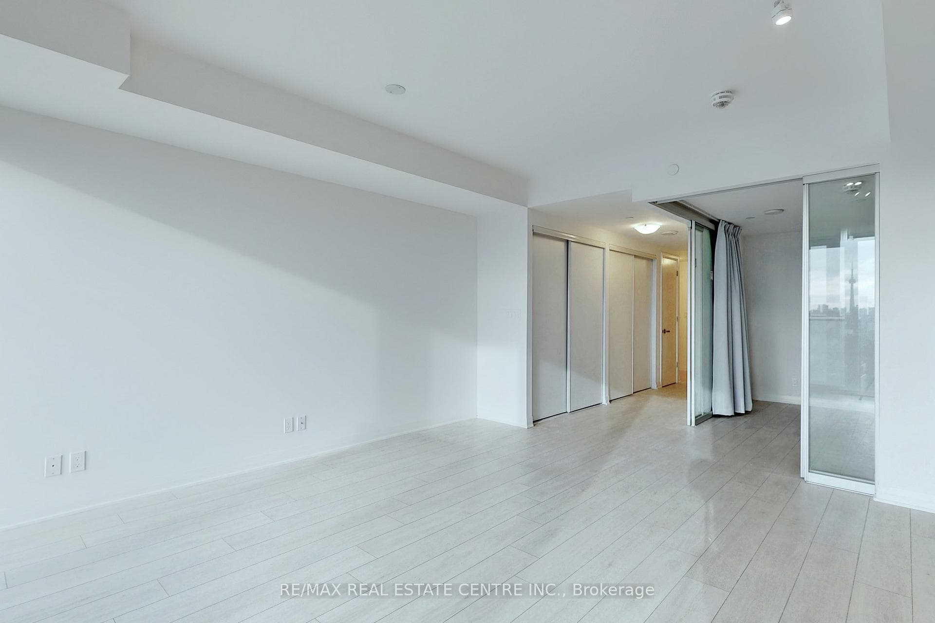 99 Foxbar Road Unit 1401 photo 11