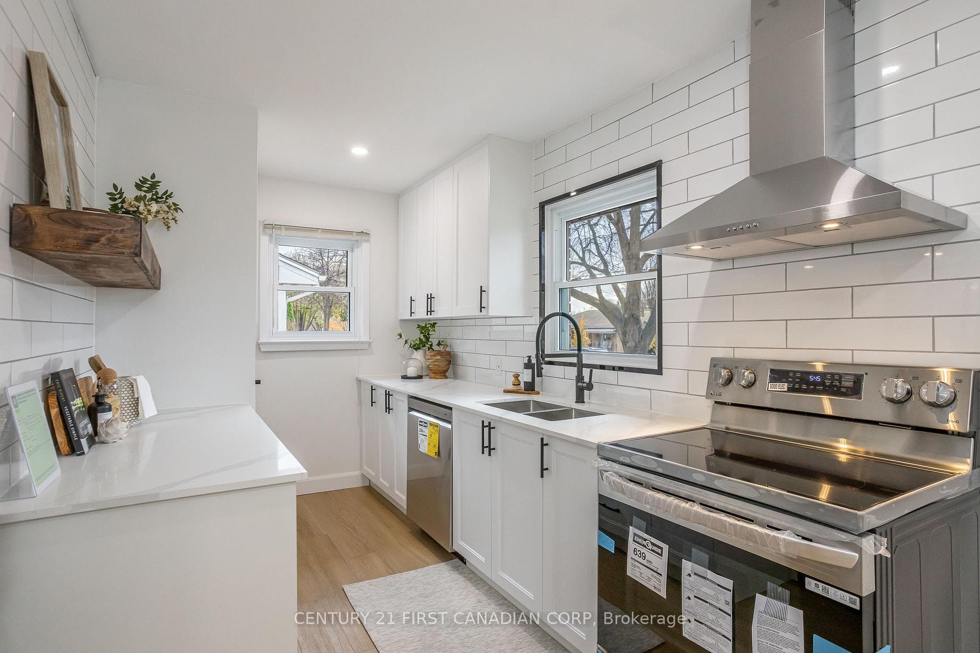 165 Fairhaven Circle photo 11