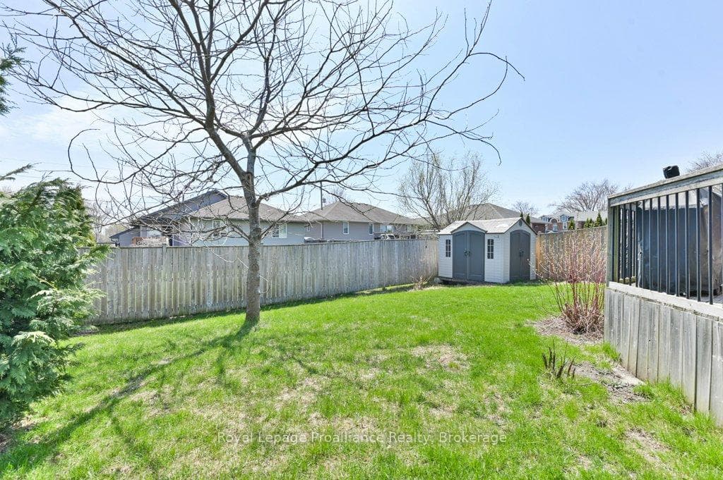 24 Freedom Crescent photo 38
