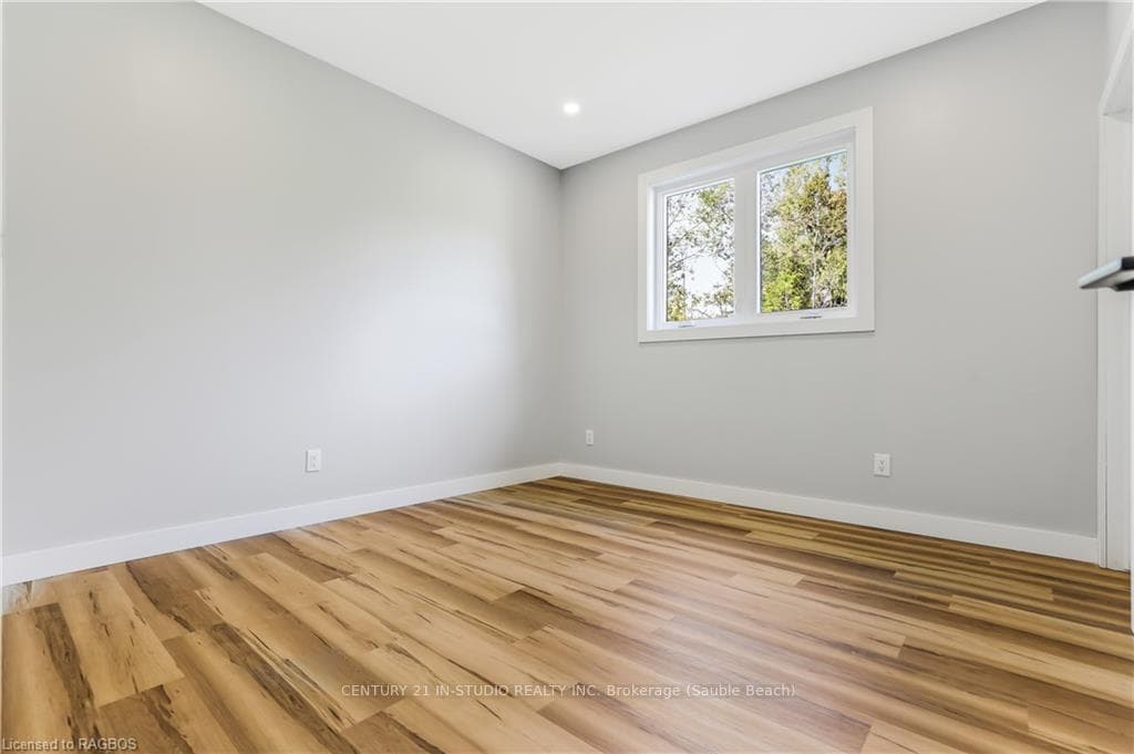 3 PIERCE Street photo 24