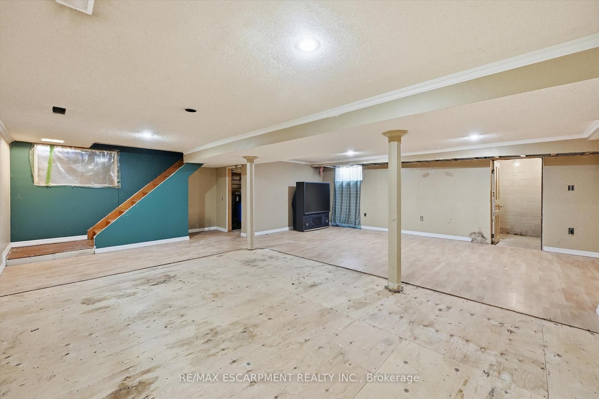 8520 Sixteen Road photo 24