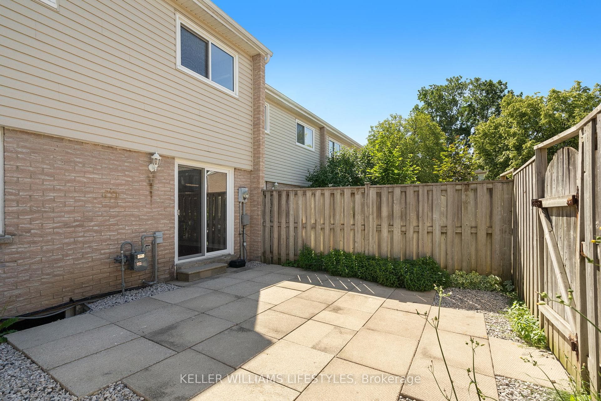 669 Osgoode Drive Unit 35 photo 31