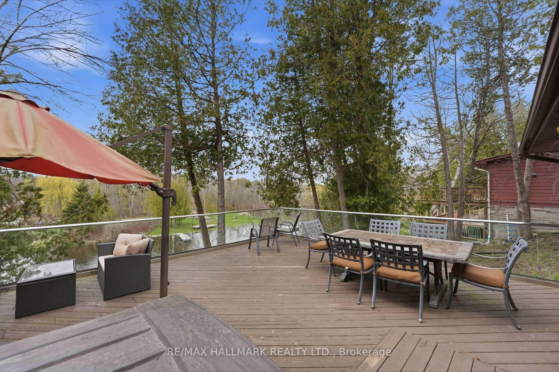 104 Riverbank Drive photo 39