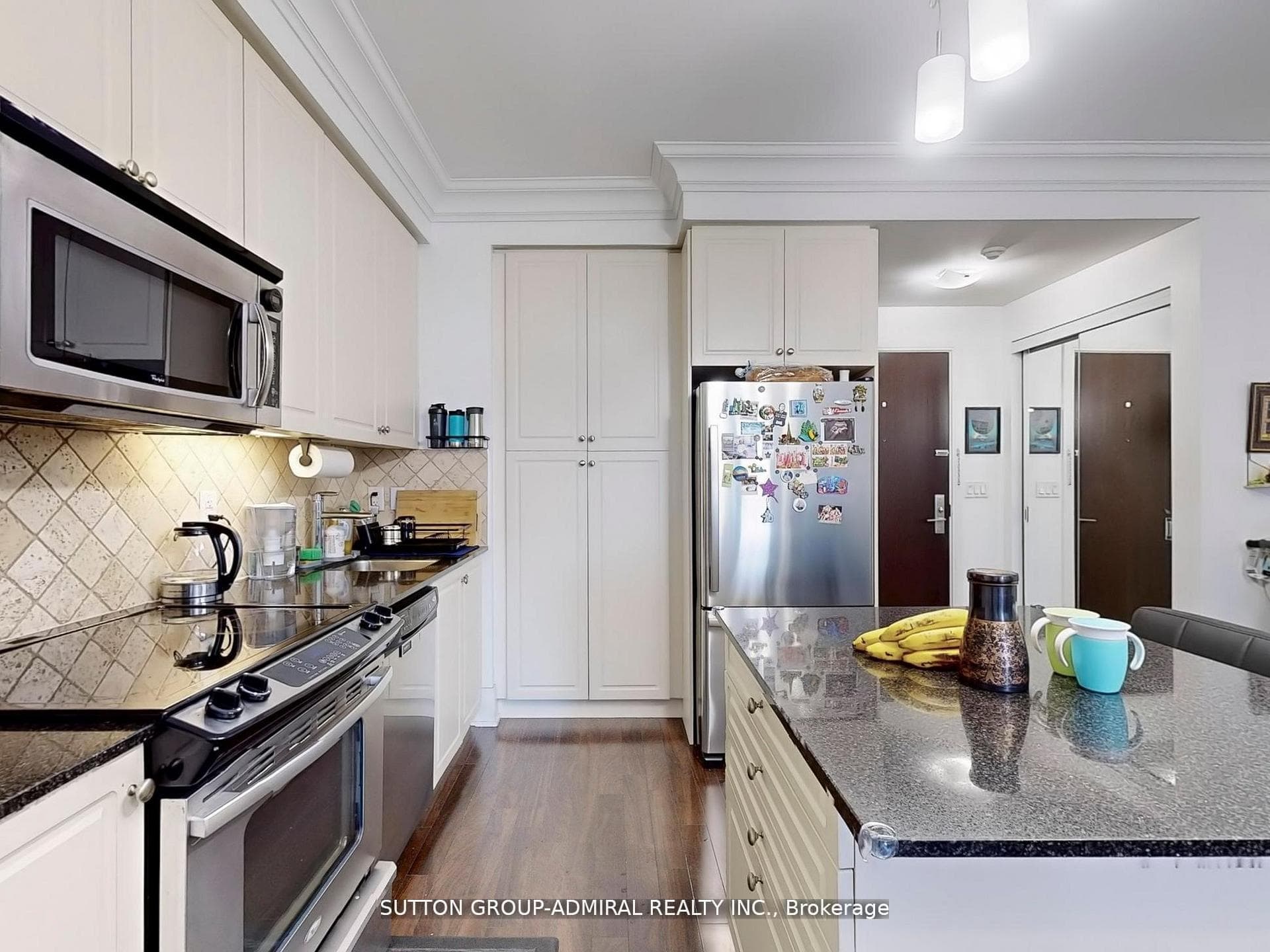 70 Roehampton Avenue Unit 1916 photo 13