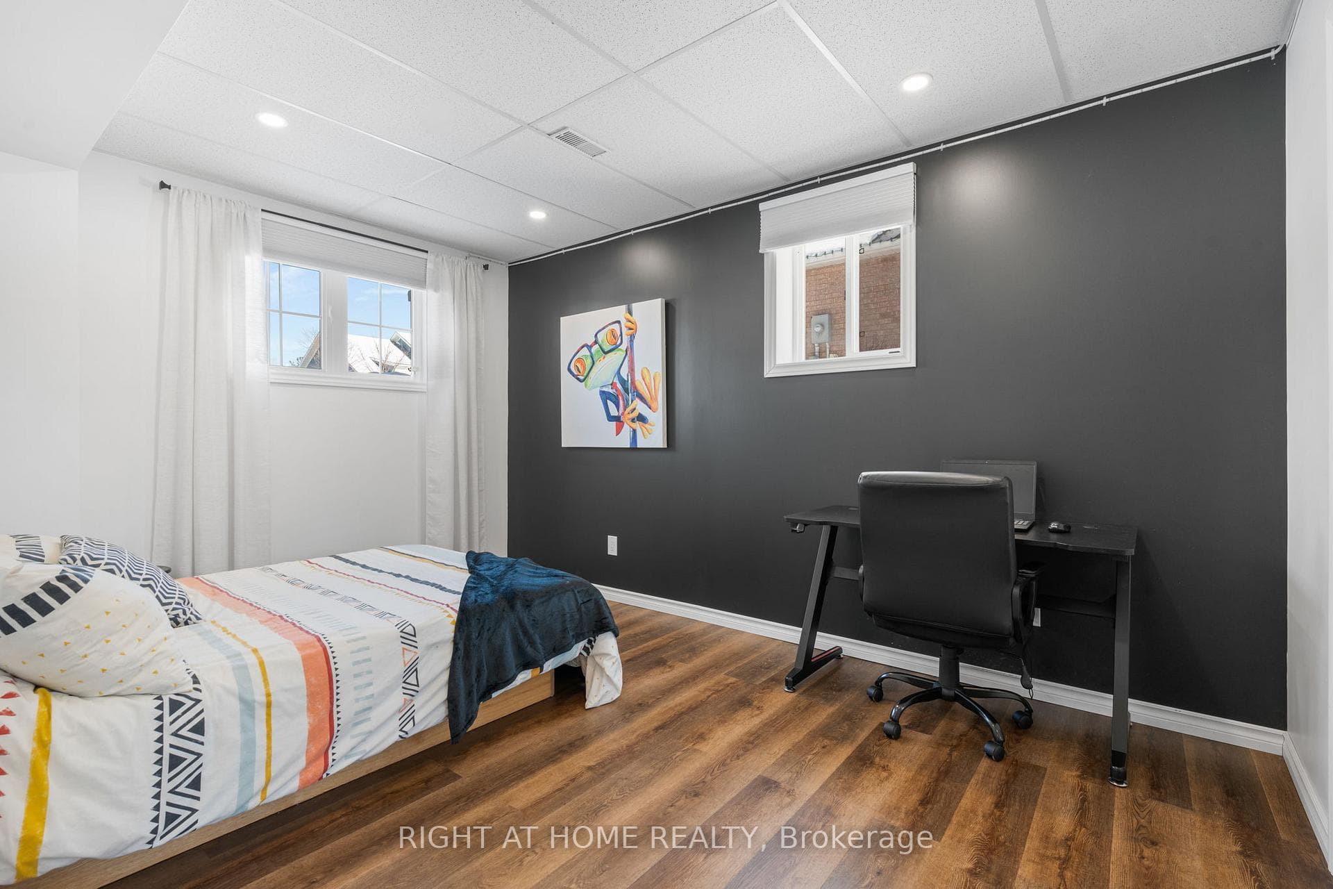 65 Regina Boulevard photo 28