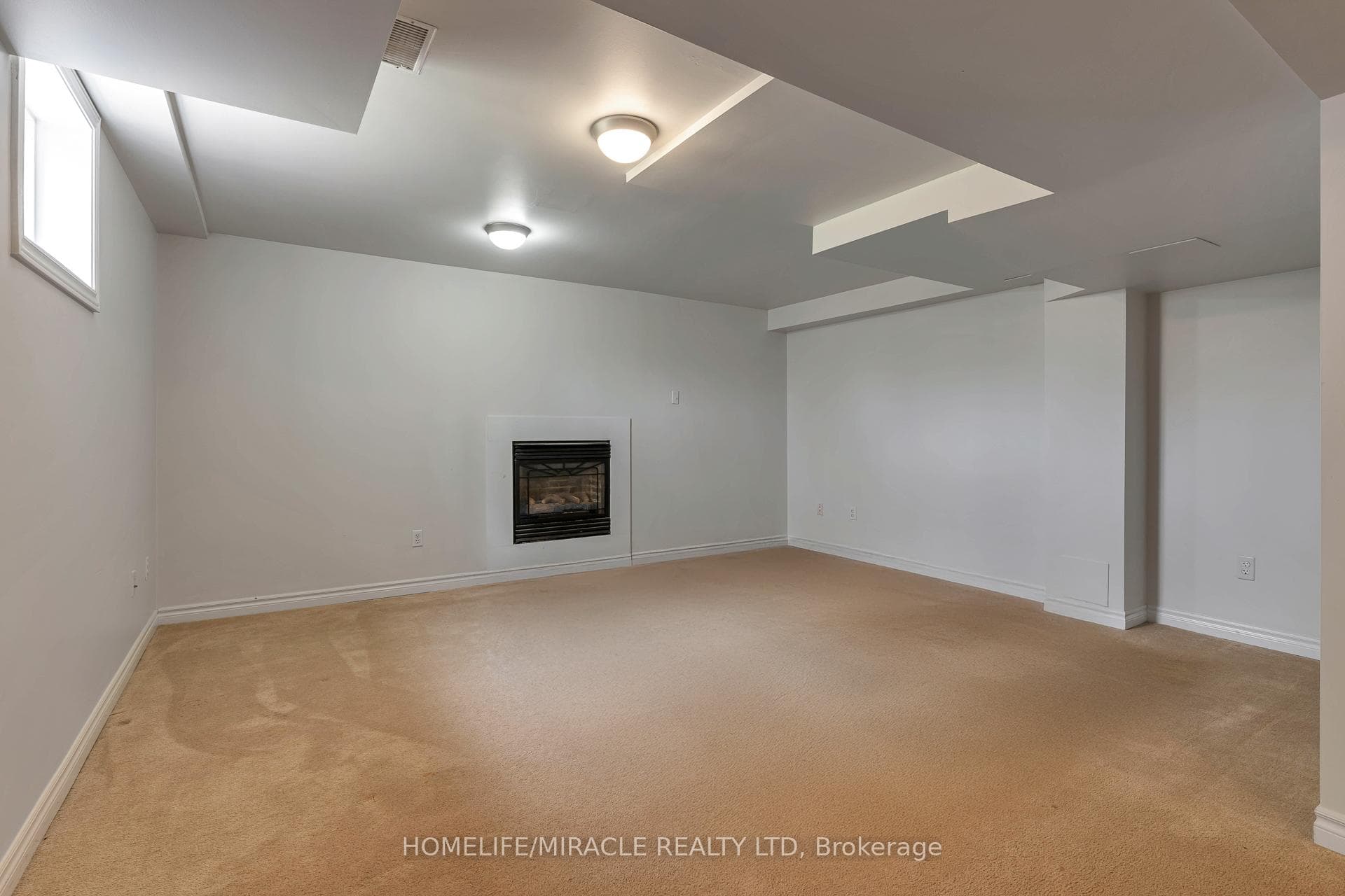 2299 Glazebrook Circle photo 47