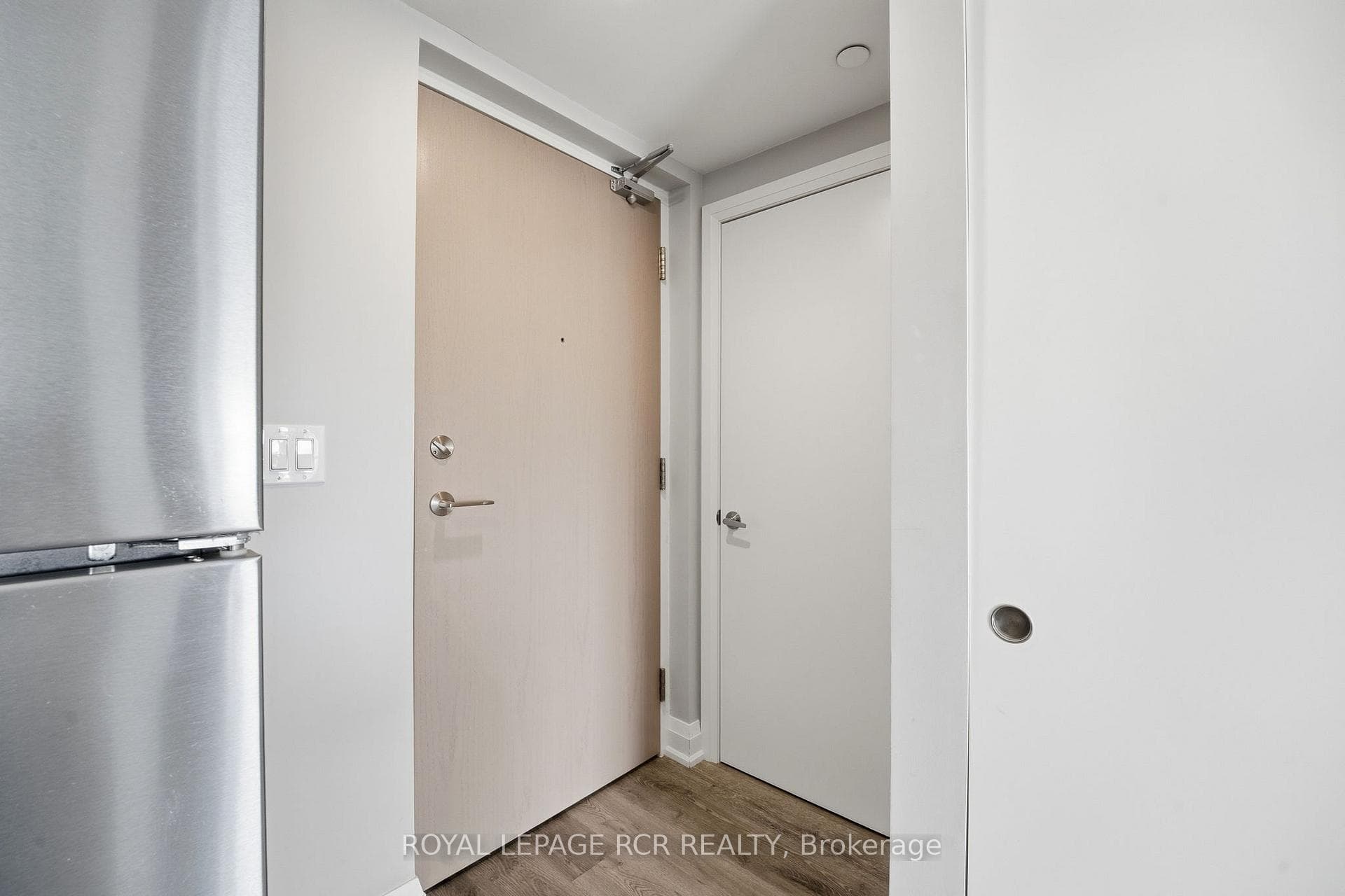 58 Lakeside Terrace Unit 1112 photo 3