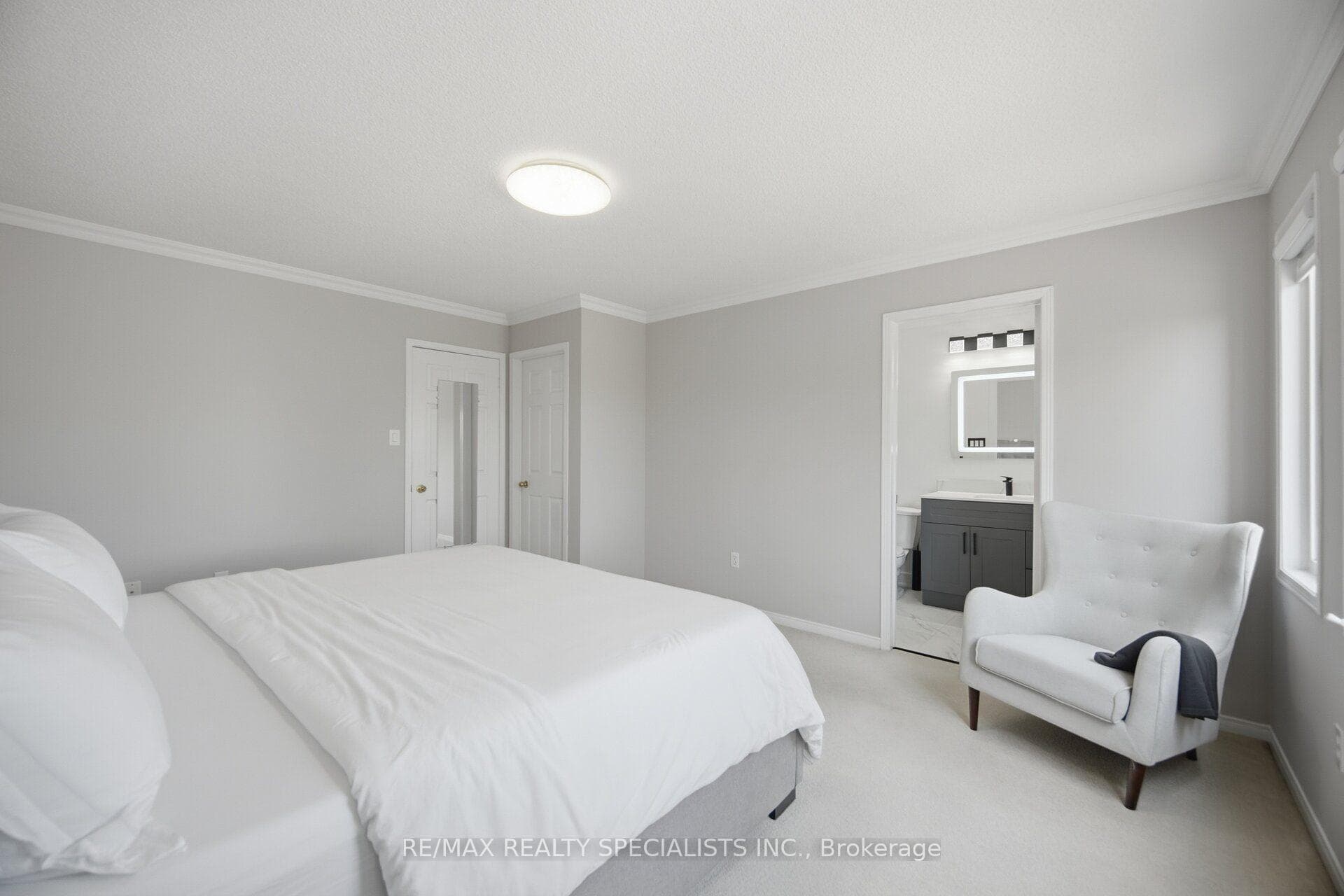 5230 Glen Erin Drive Unit 119 photo 27