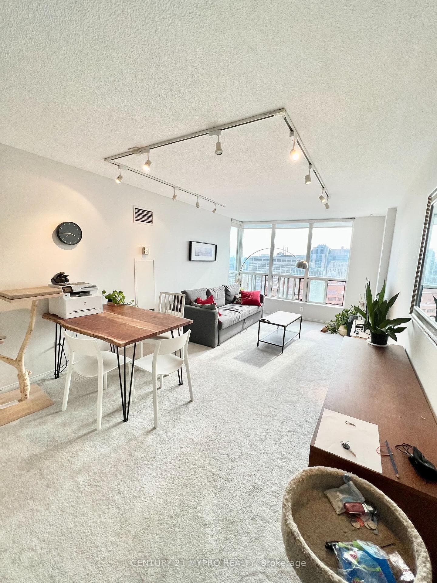 750 Bay Street Unit 3203 photo 1