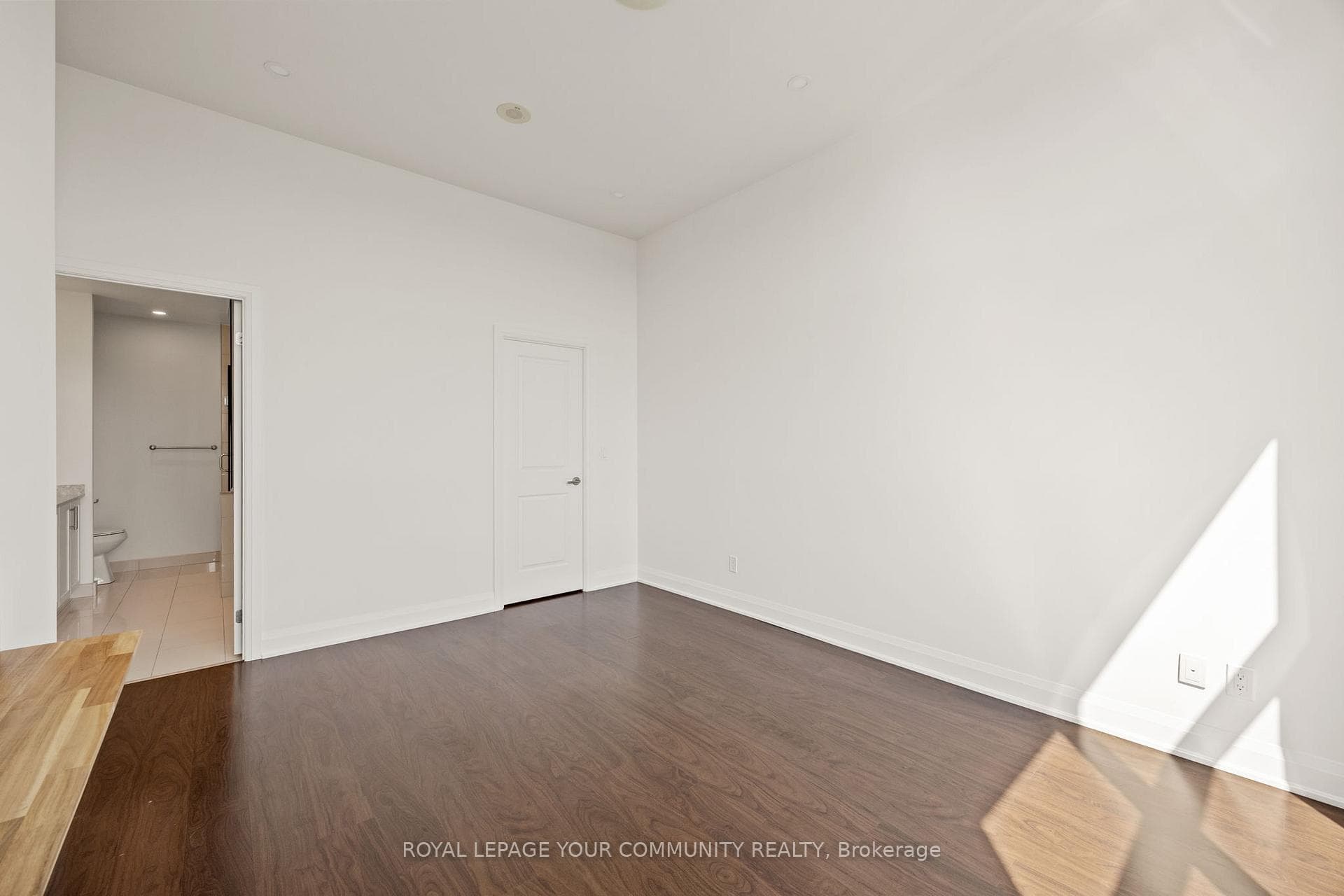 35 Fontenay Court Unit 1205 photo 10