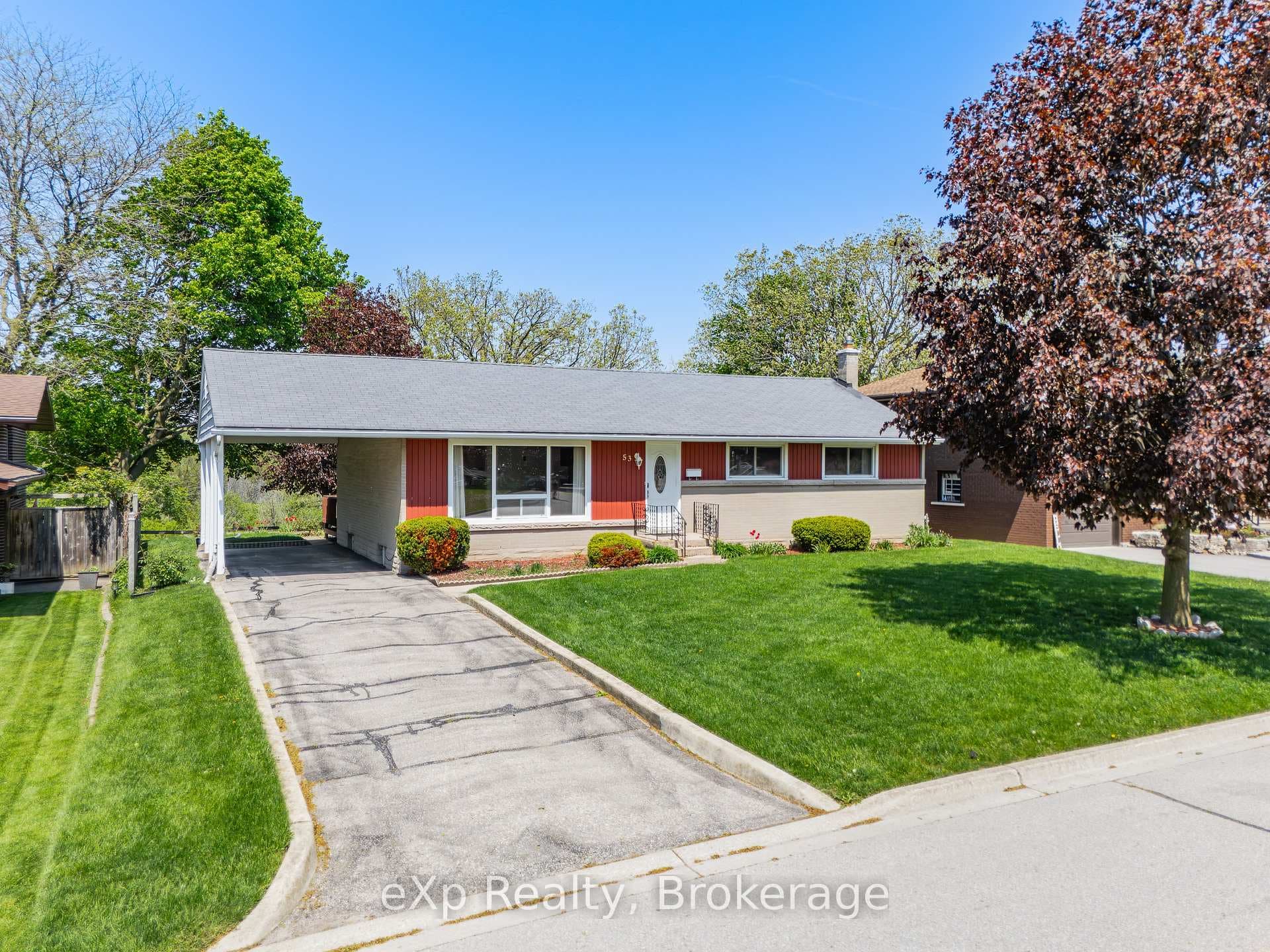 53 Woodland Drive photo 3