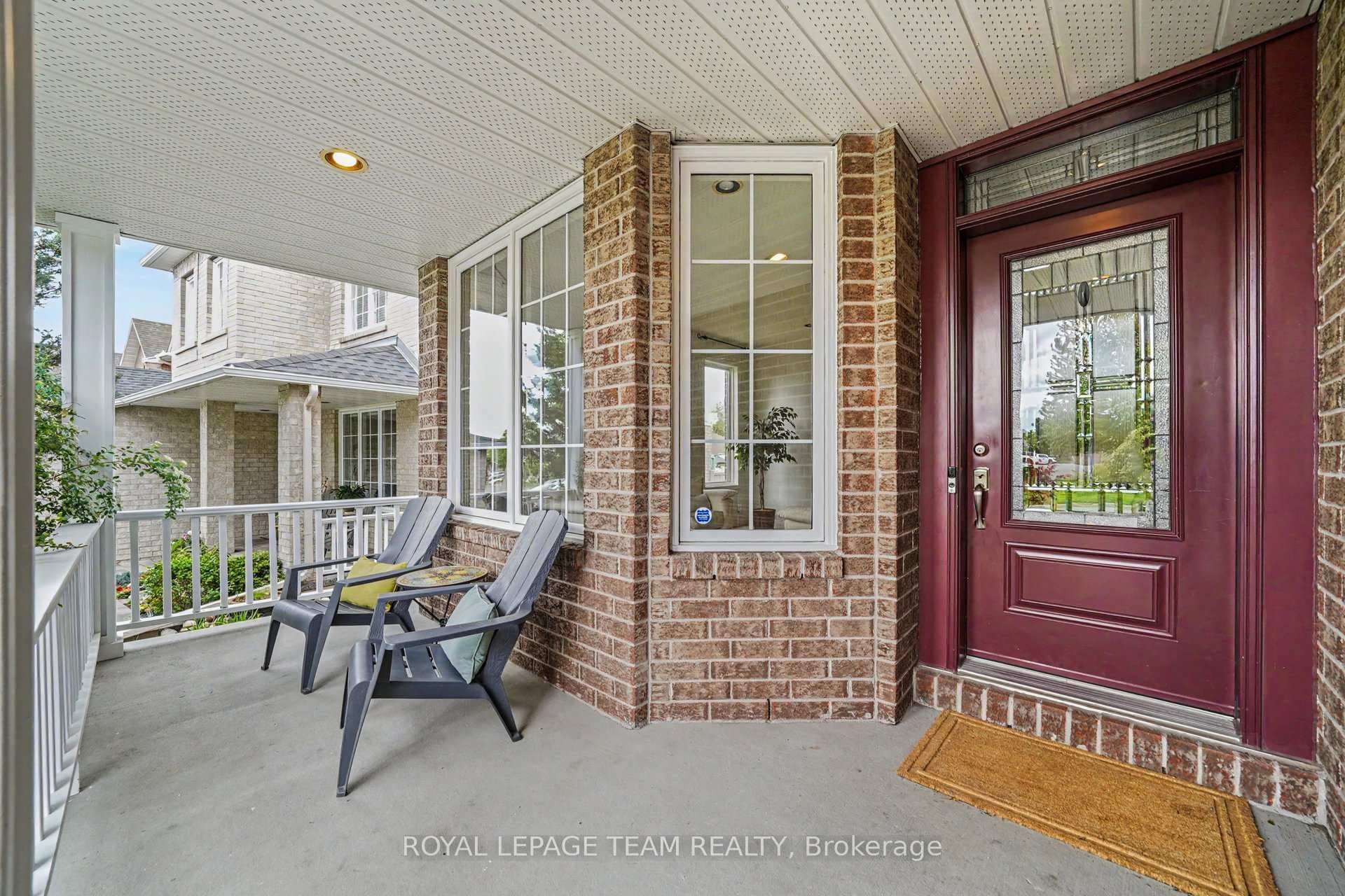 3222 Carriage Hill Place photo 2