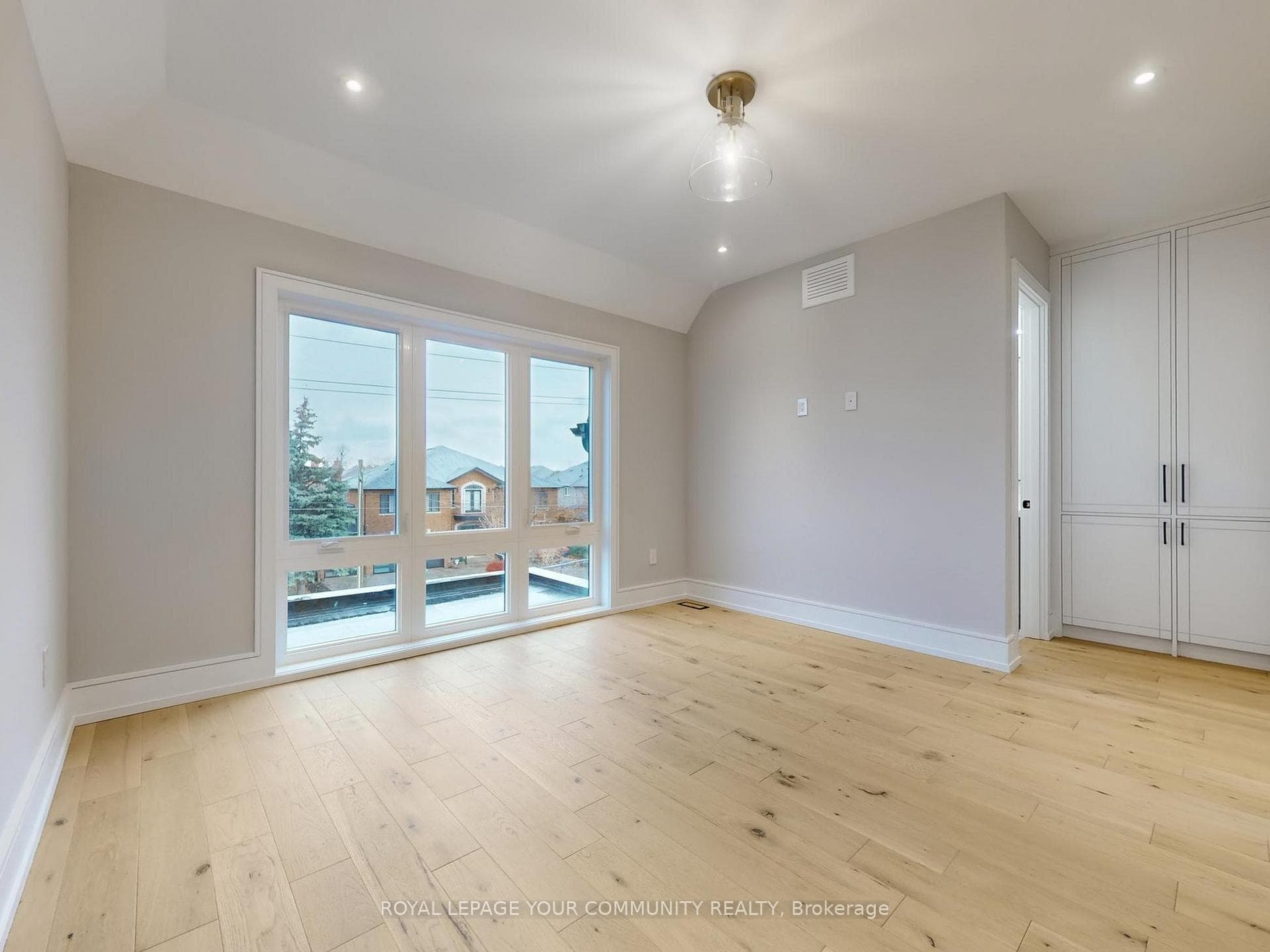 117 A Crestwood Road photo 39