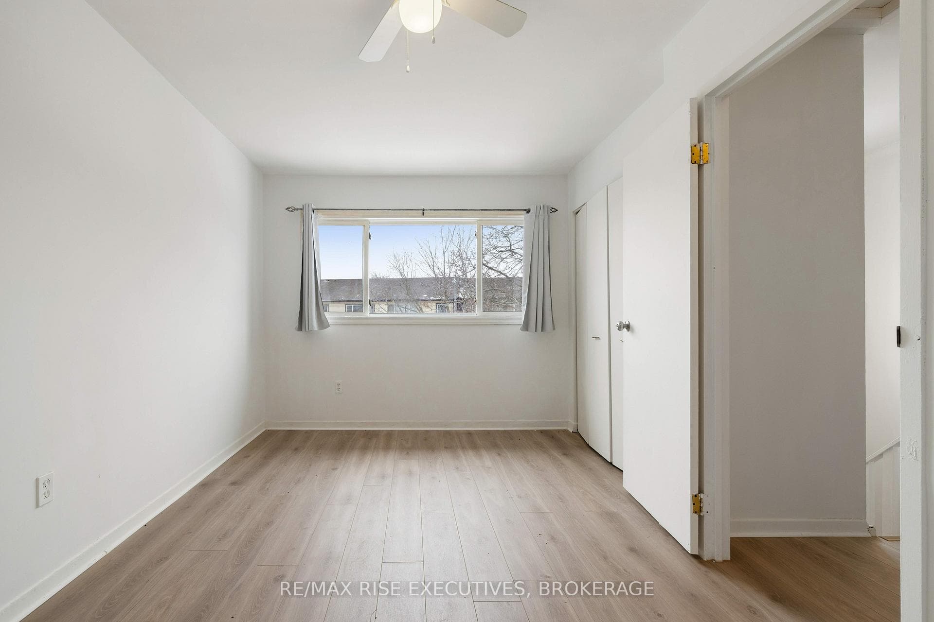36 Meadow Lane photo 18
