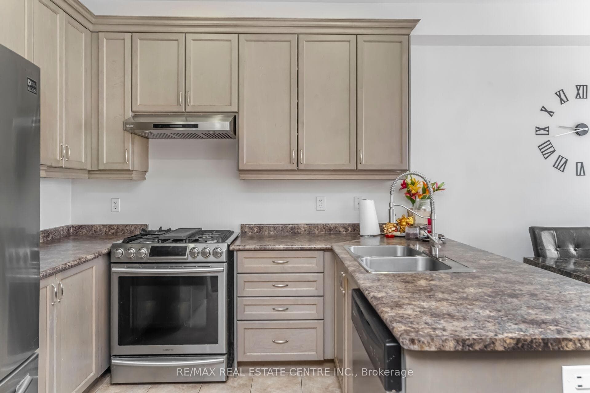 5 Sussexvale Drive photo 15