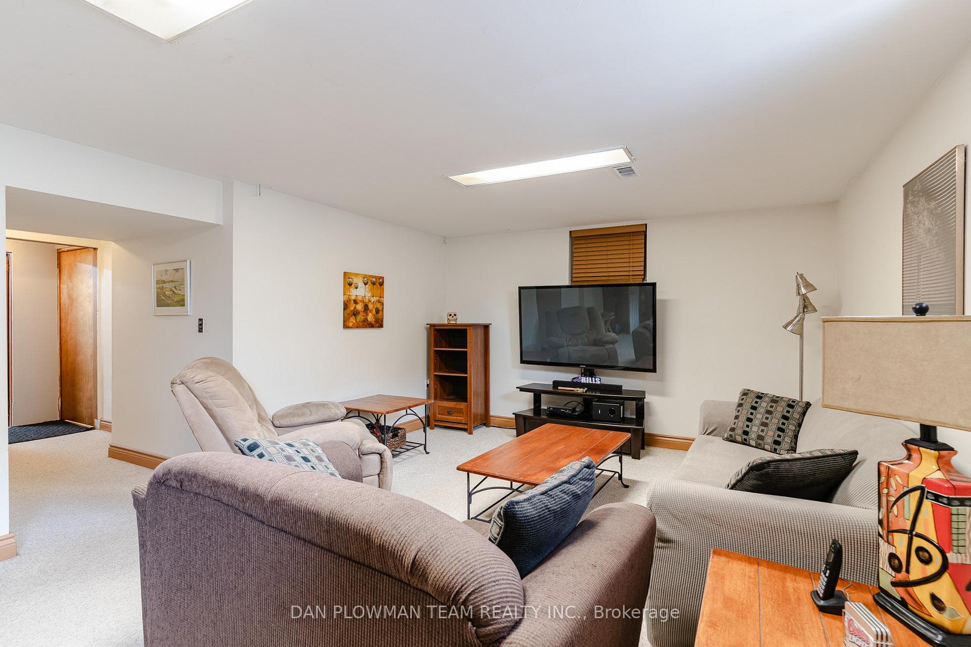 742 Chesterton Avenue photo 25