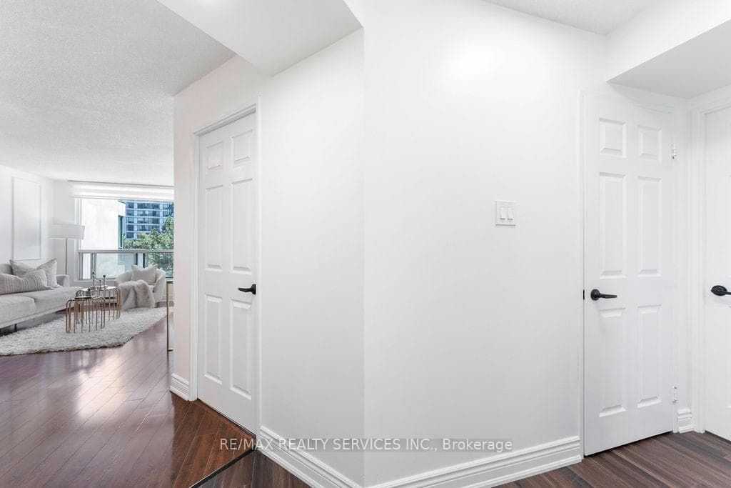 4470 Tucana Court Unit 307 photo 11
