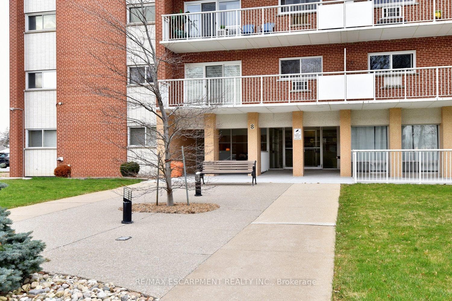 8 Woodman Drive Unit 602 photo 4