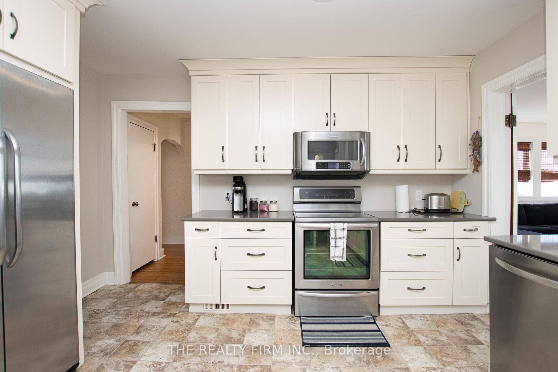 18378 Erie Shore Drive photo 9