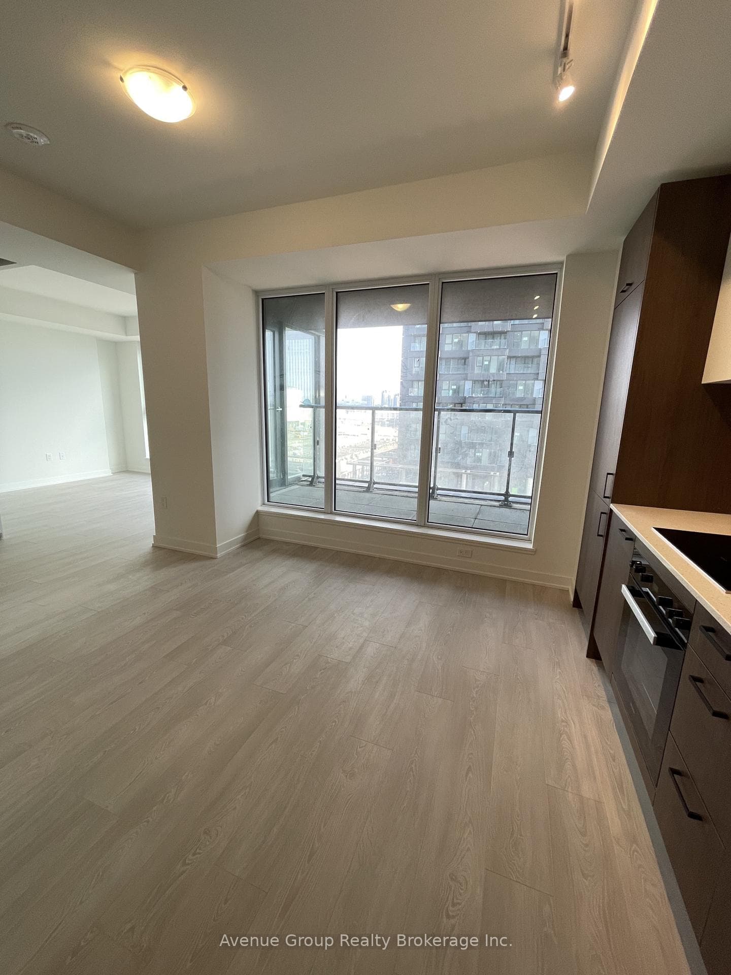 1 Quarrington Lane Unit 701 photo 7