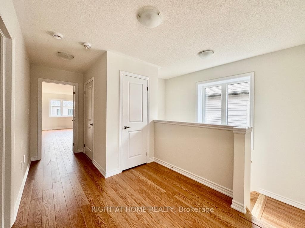 20 Durham Avenue photo 13