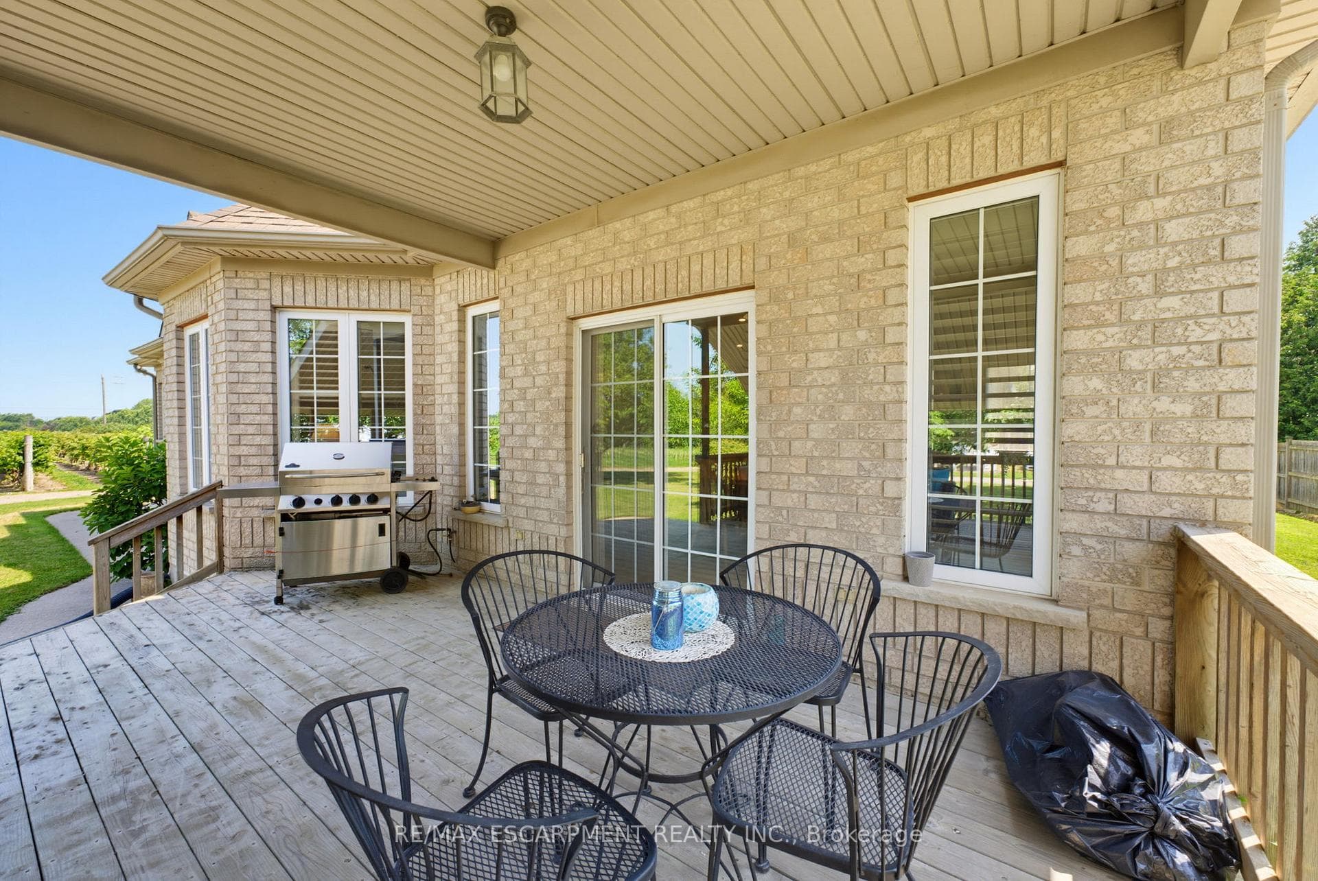 4188 Victoria Avenue photo 42