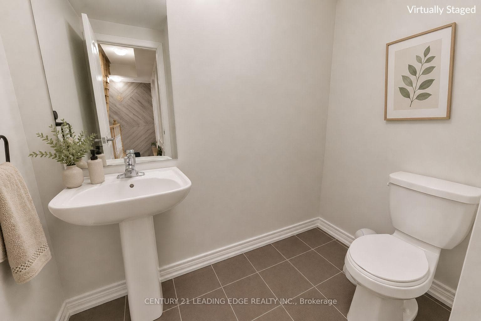 8 Villa Ada Drive photo 9