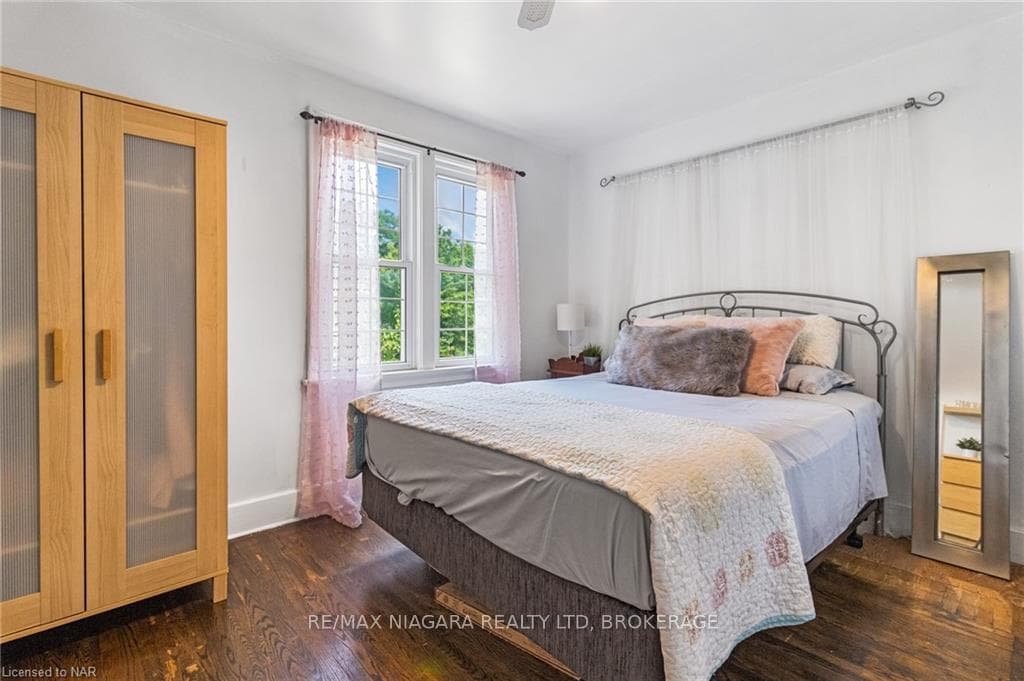 330 AQUEDUCT Street photo 18