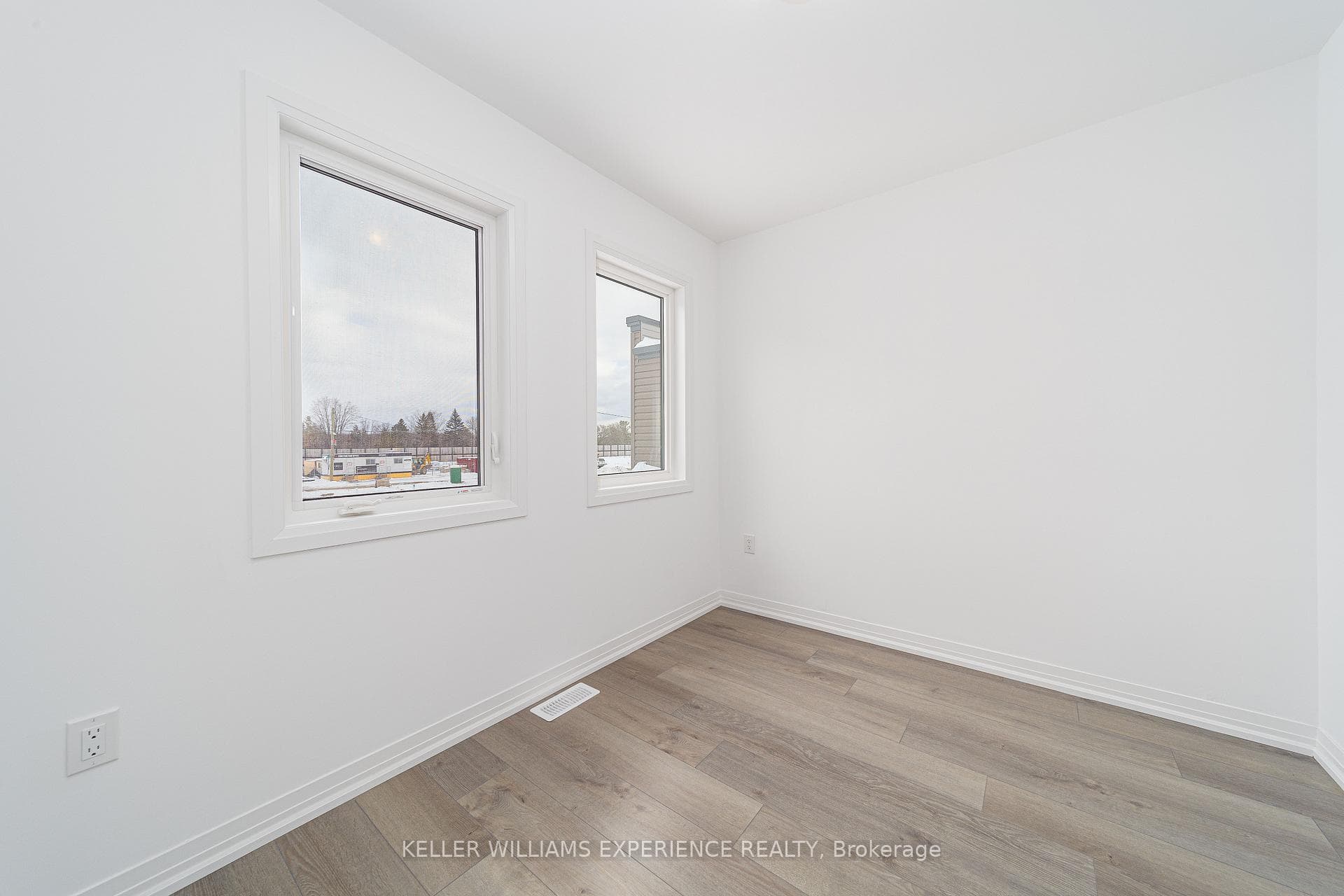 147 TURNBERRY Lane photo 6