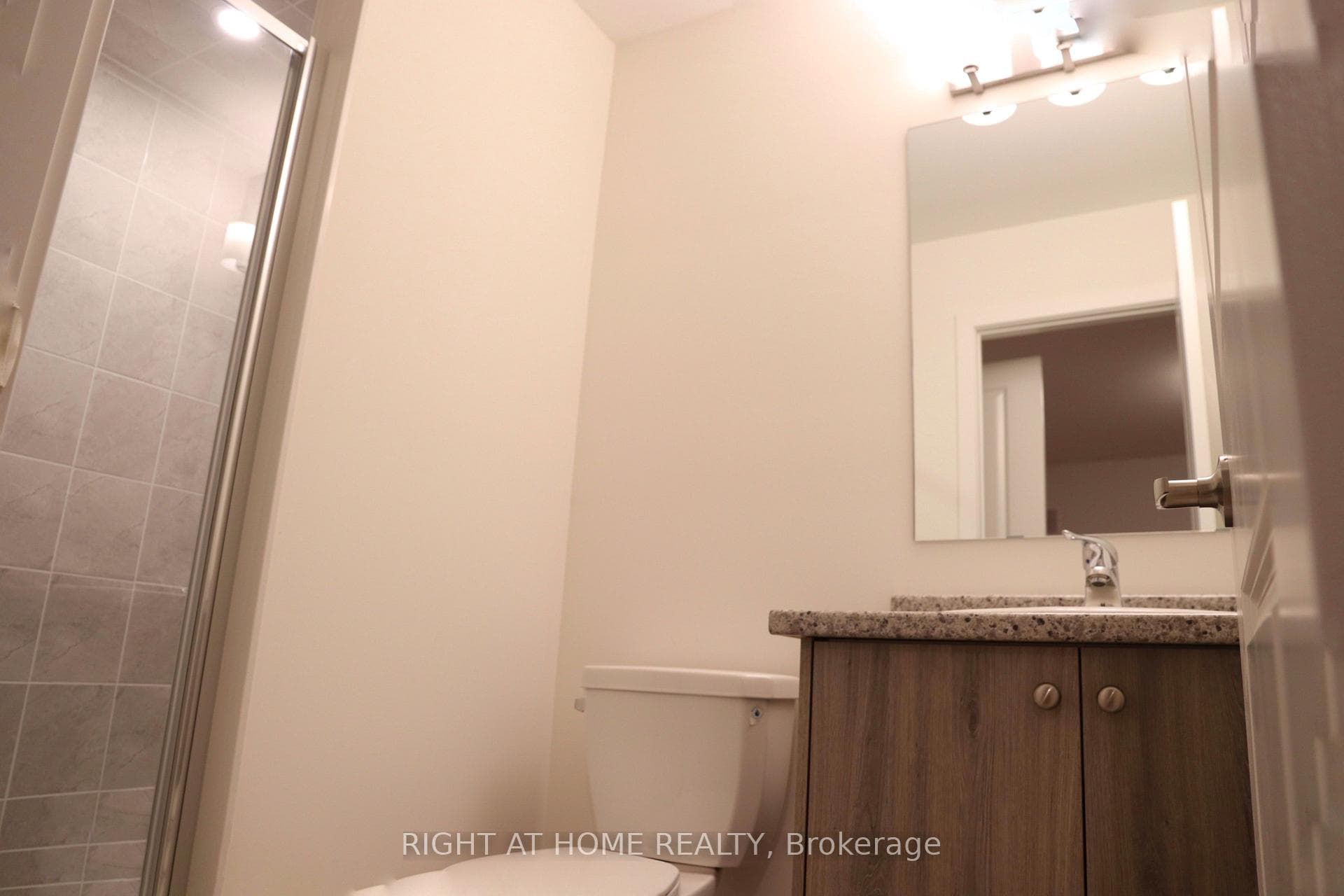 1541 Hilson Heights photo 26