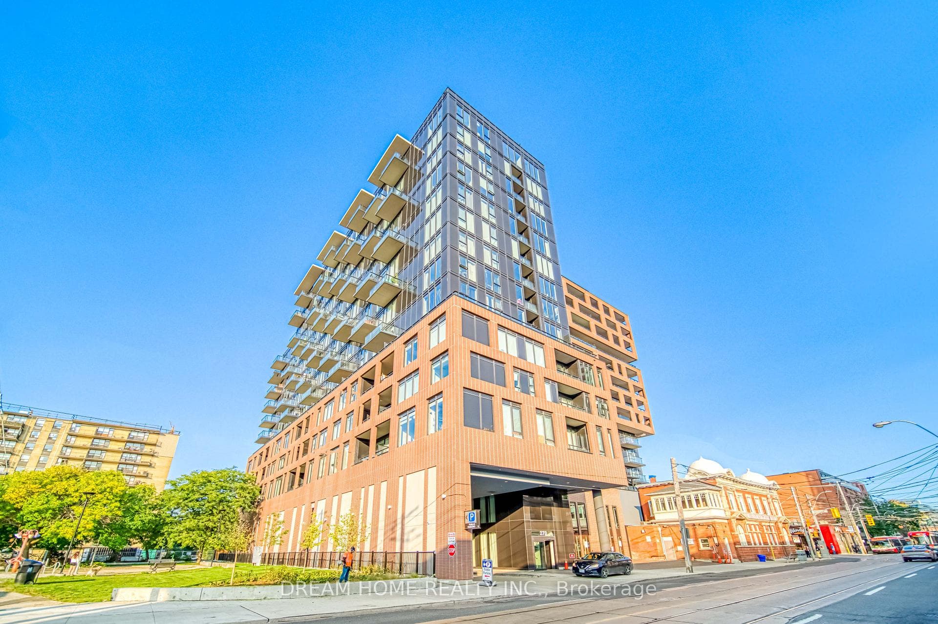 270 Dufferin Street Unit 416 photo 1