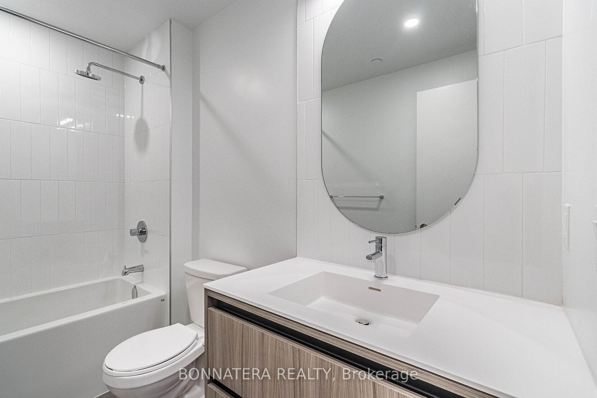 7950 Bathurst Street Unit 425 photo 27