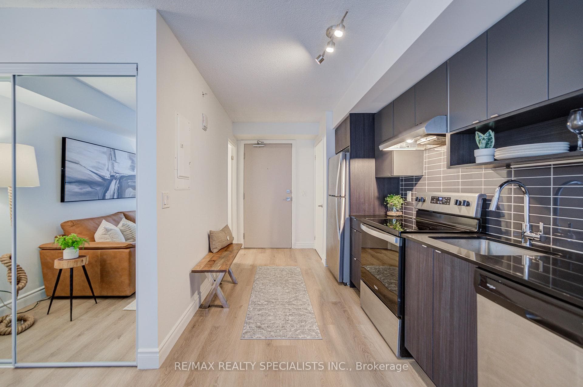 1119 Cooke Boulevard Unit B322 photo 6