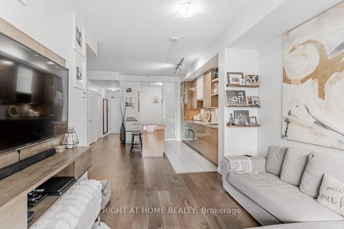 60 Annie Craig Drive Unit 503 photo 10