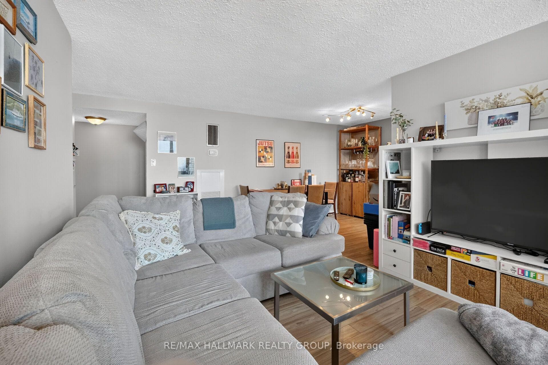 530 Laurier Avenue Unit 1907 photo 12