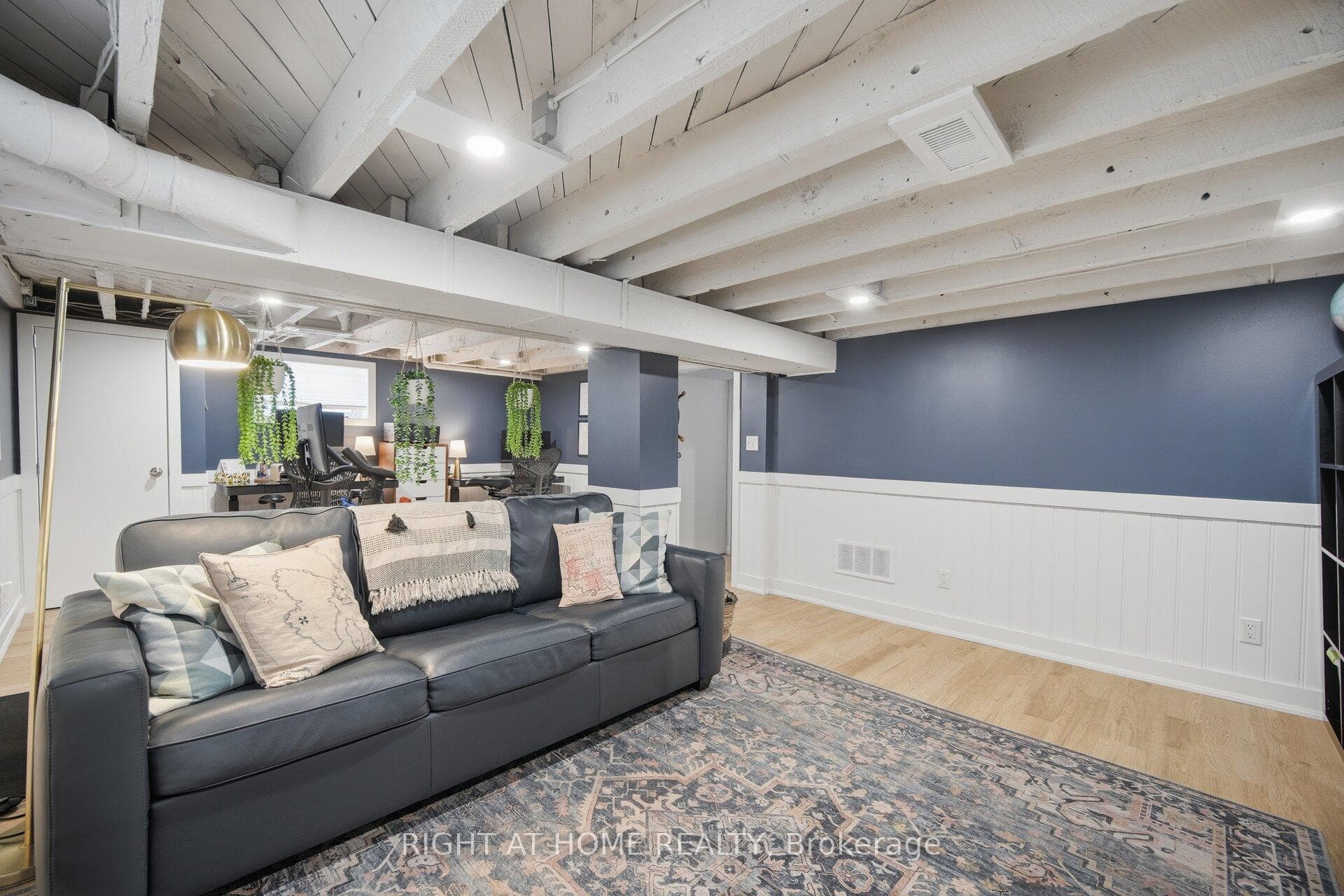 18 Vanbrugh Avenue photo 34