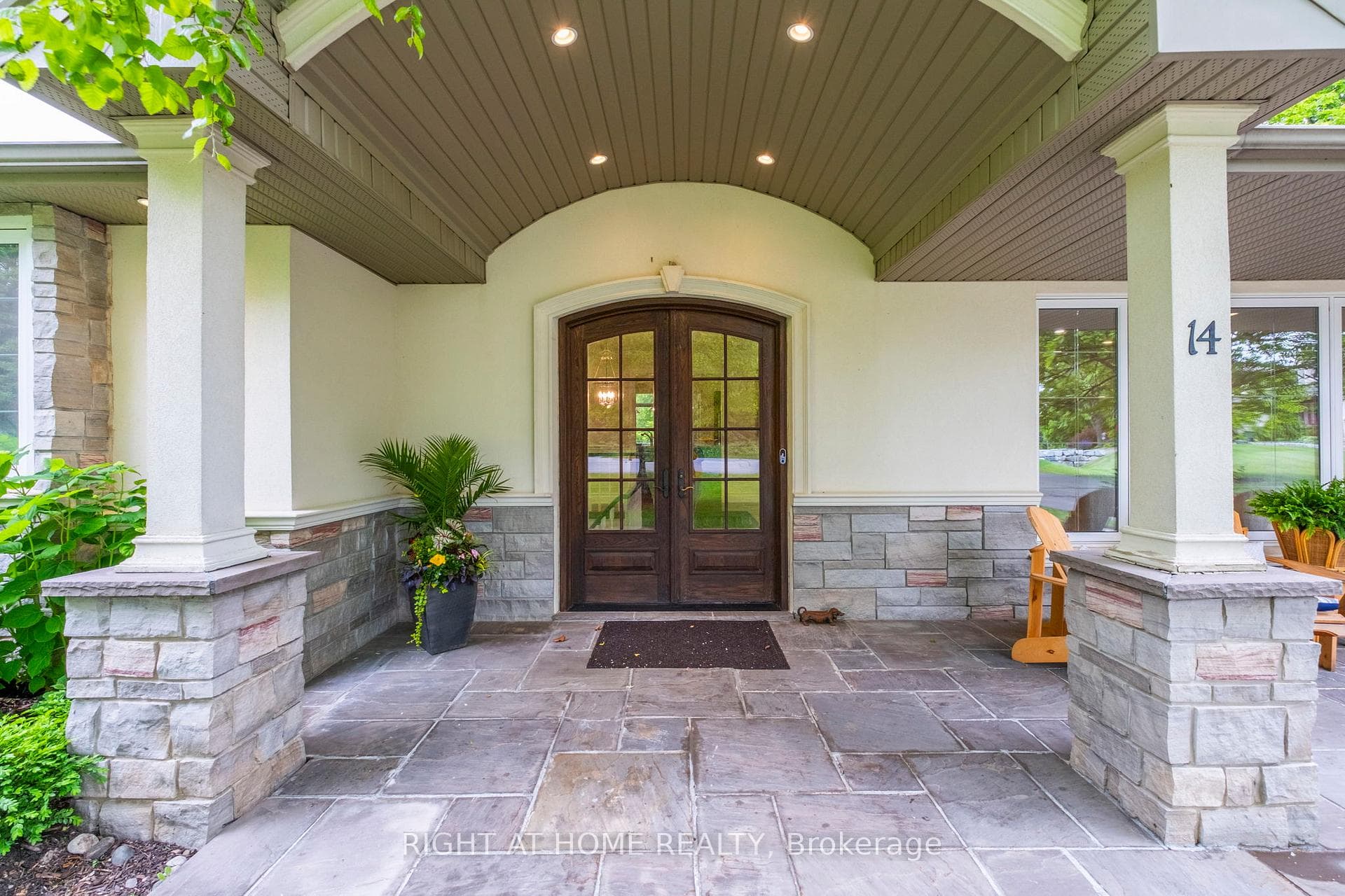 14 Mcbride Court photo 1