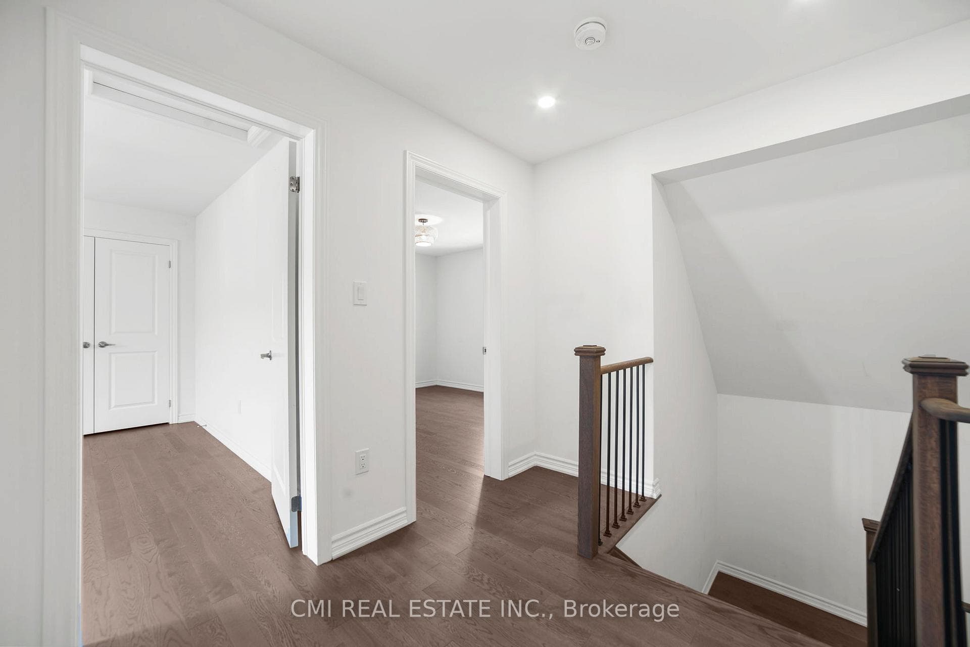 3205 Mosley Street photo 23