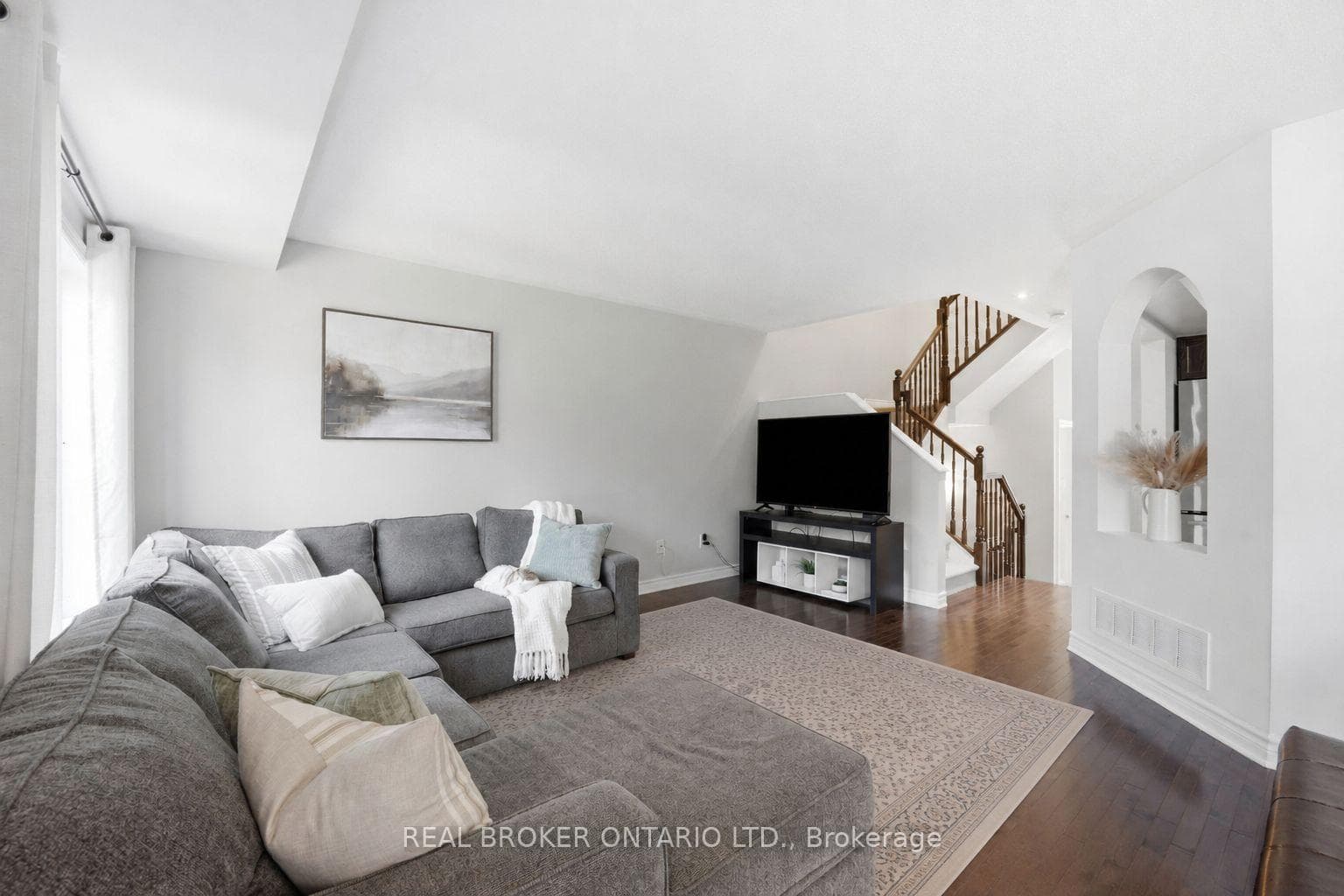 607 Petrichor Crescent photo 9