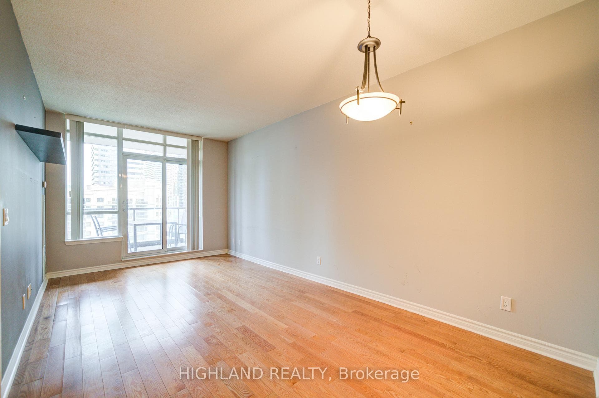 388 Prince Of Wales Drive Unit 614 photo 16