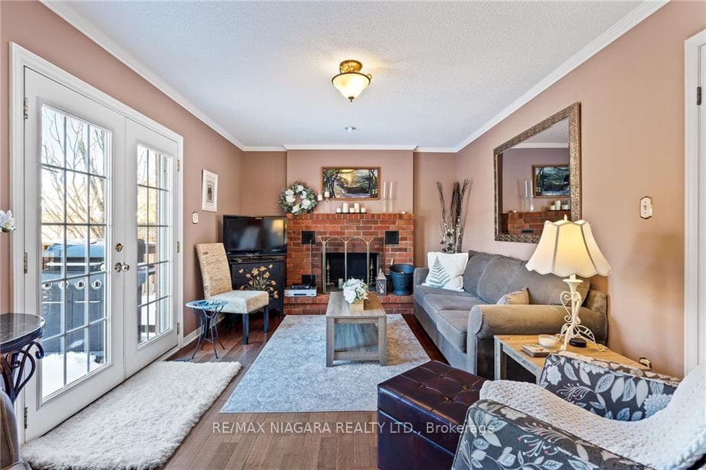 48 Elderwood Drive photo 11